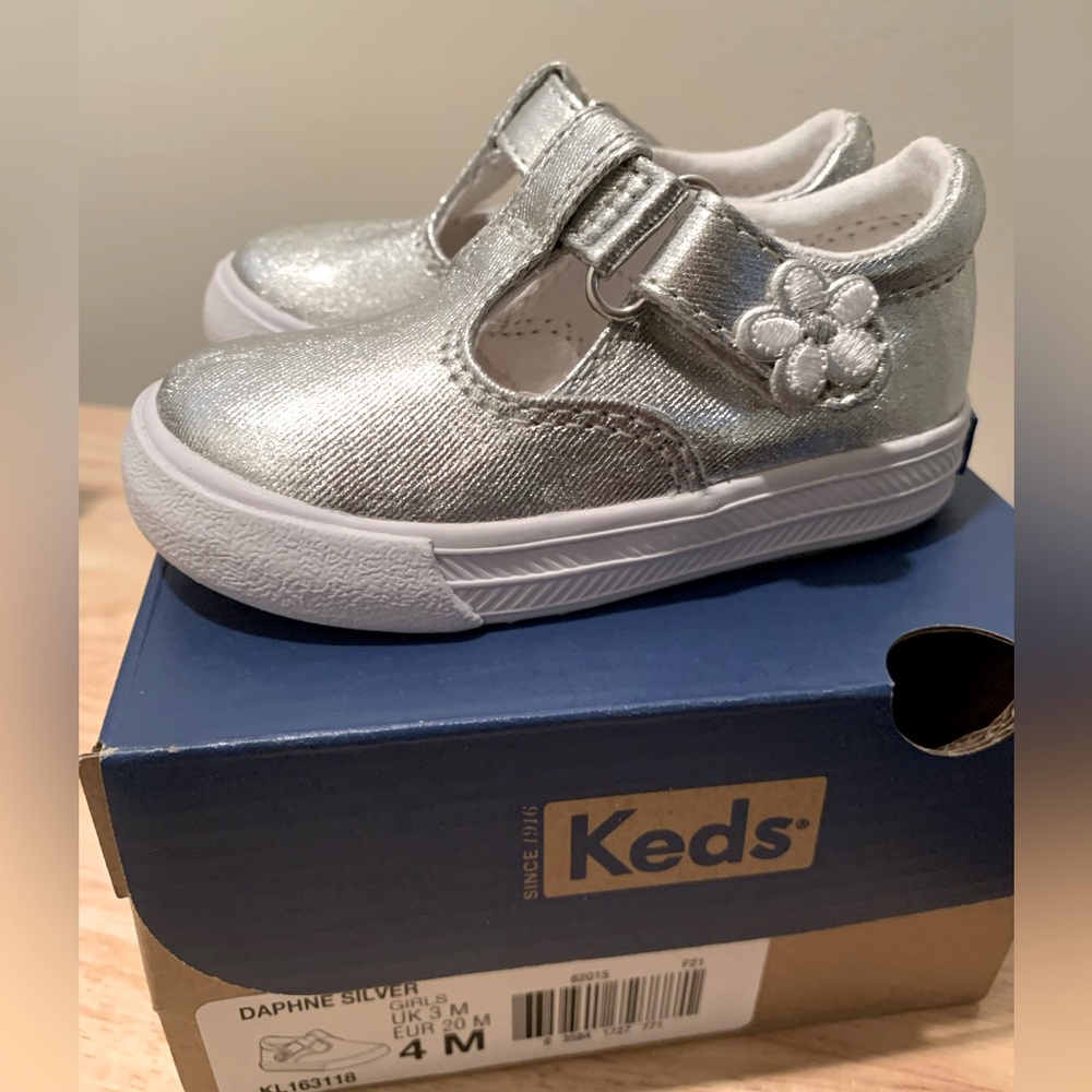 Keds Daphne Silver Mary Jane Sneakers - size 4 (walker)